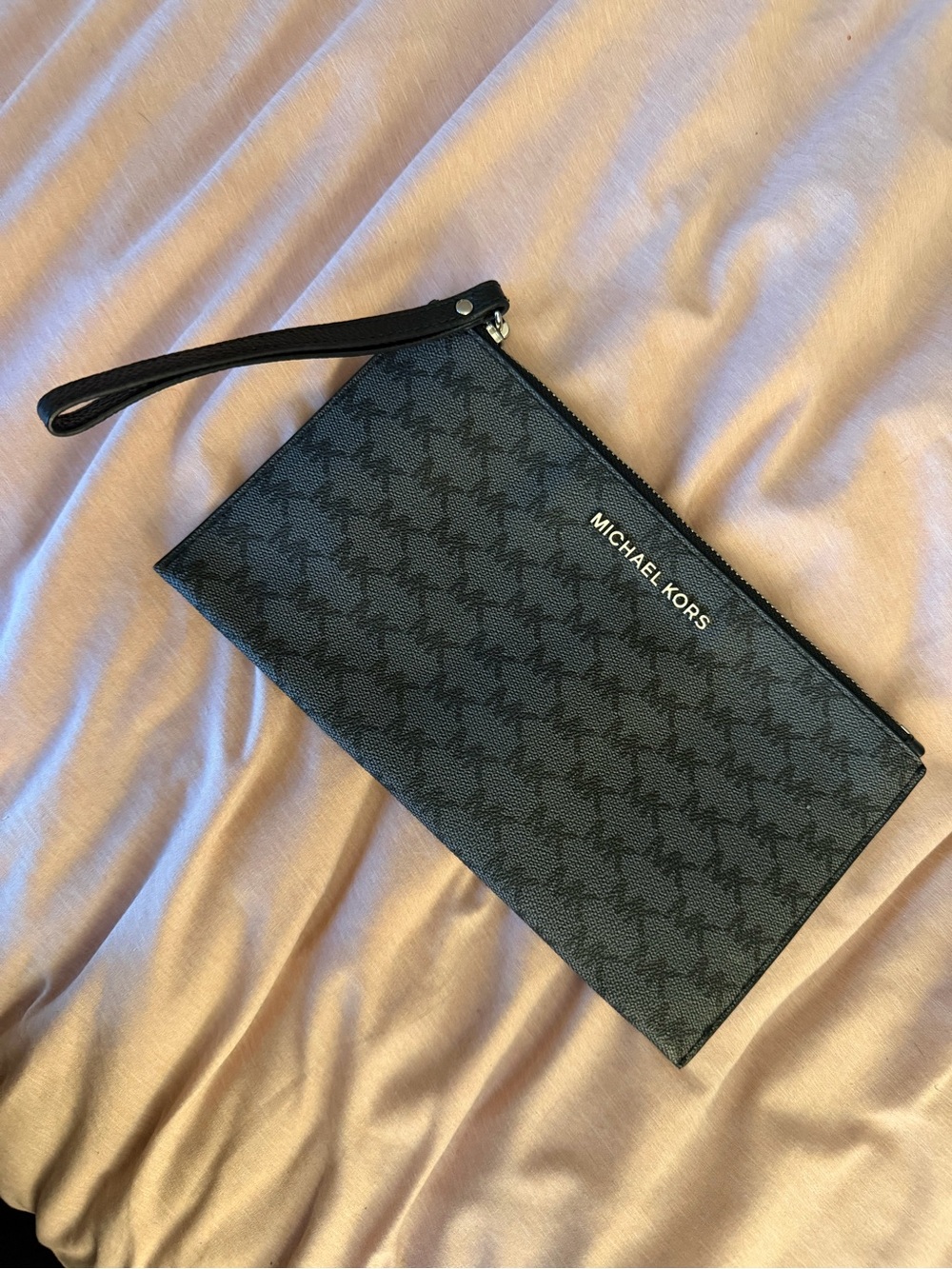 Michael Kors Black Logo-Print Wristlet Pouch